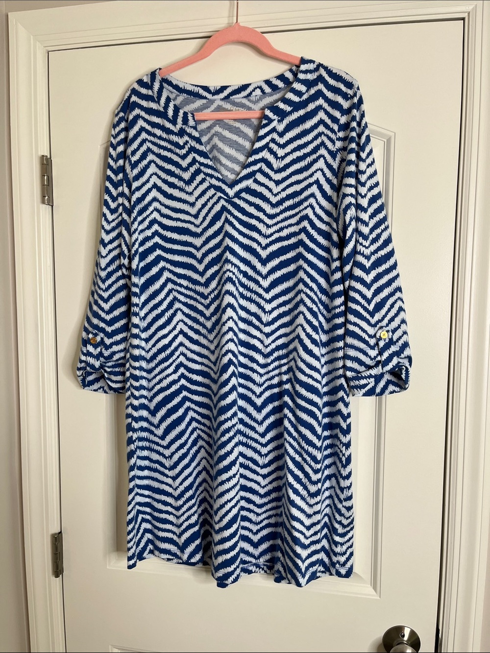 Lily Pulitzer-Rossmore-V-Neck Long Sleeve Dress w/blue & white zebra chevron-XL